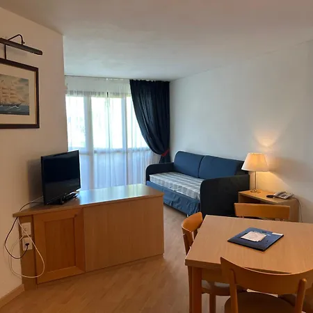 Nauthotel Apartmanhotel 4*